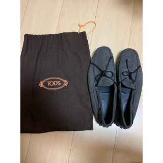 トッズ(TOD'S)のtod's ドライビングシューズ　8インチ(スリッポン/モカシン)