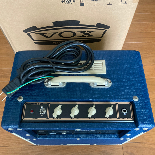 VOX(ヴォックス)のvox ac4c1 tv アンプ 楽器のギター(ギターアンプ)の商品写真