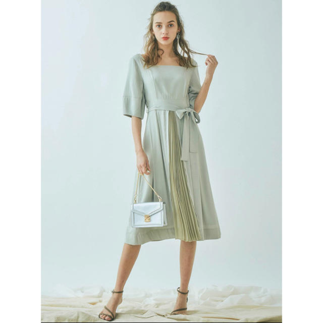 Mercuryduo 2wayフロントボタンワンピース Mercuryduo 新品 タグ付 美品の通販 By Min S Shop マーキュリーデュオならラクマ