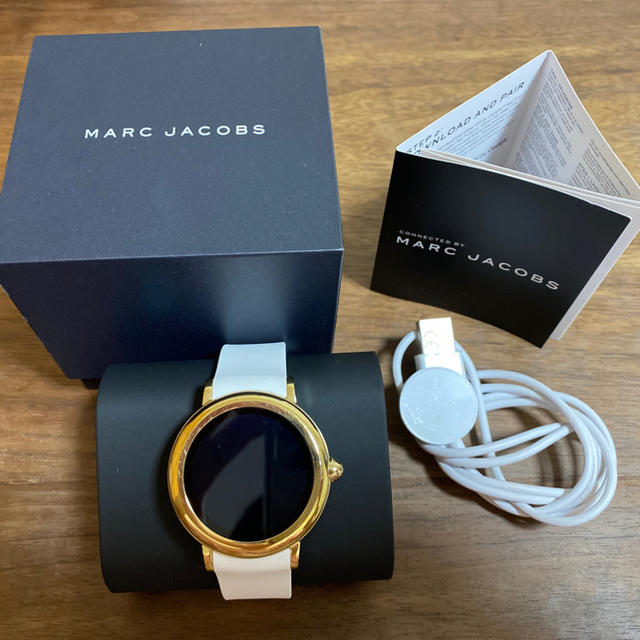 MARC JACOBSスマートウォッチ