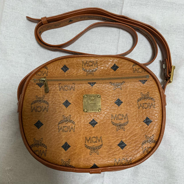 MCM★希少品 丸型 ショルダーバッグ