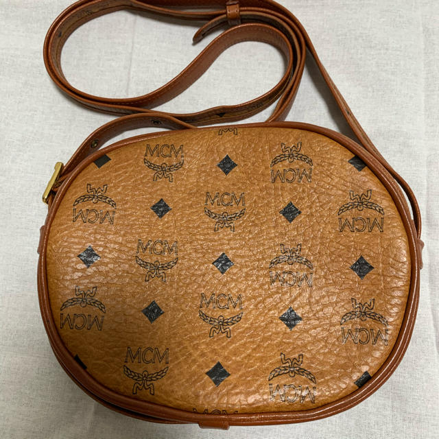 MCM - MCM☆希少品 丸型 ショルダーバッグの通販 by team ZOO☆しろ