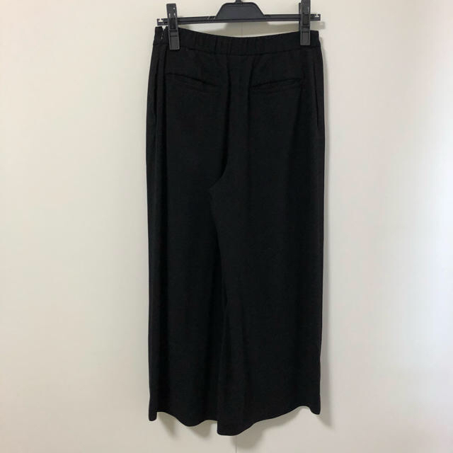 Theory luxe(セオリーリュクス)のtheory luxe LIFT ワイドクロップドパンツ ブラック 36 レディースのパンツ(クロップドパンツ)の商品写真