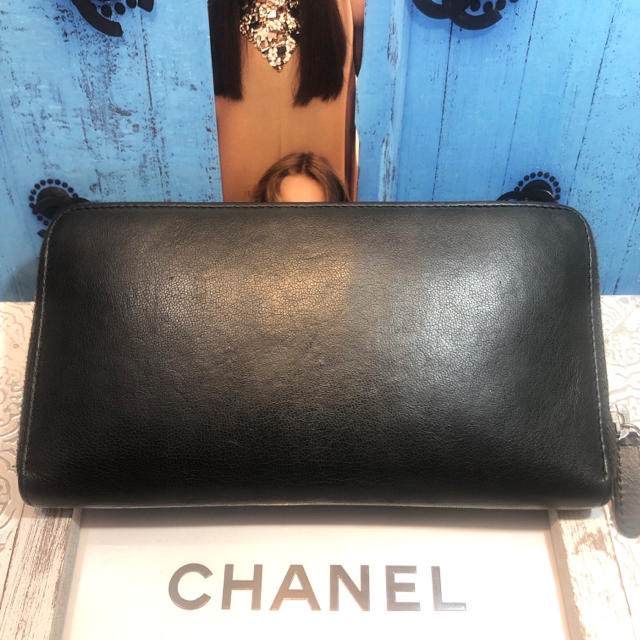 CHANEL(シャネル)の【美品❣️】20番台　シャネル　スタッズココマーク　ラウンドジップ　長財布 メンズのファッション小物(長財布)の商品写真