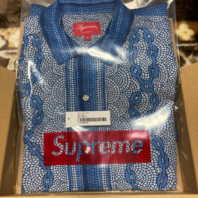 Supreme(シュプリーム)のSupreme Mosaic Silk S/S Shirt Small Navy メンズのトップス(シャツ)の商品写真