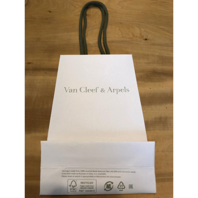 Van Cleef & Arpels - 美品 ヴァンクリーフ&アーペル 紙袋 の通販 by