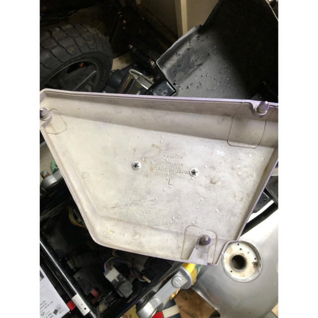 カワサキ - 激レア!!Z400FX?Z550FX?サイドカバーの通販 by nn's