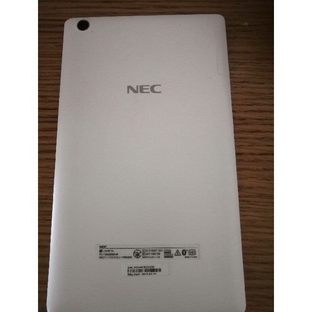 タブレット　8インチ　NEC LAVIE Tab PC-TE508BAW