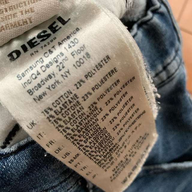 DIESEL(ディーゼル)のDIESEL kids 子供　6Y キッズ/ベビー/マタニティのキッズ服男の子用(90cm~)(パンツ/スパッツ)の商品写真