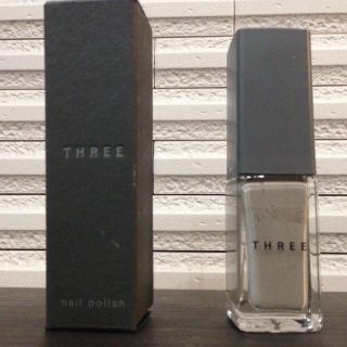 スリー(THREE)のTHREE(マニキュア)