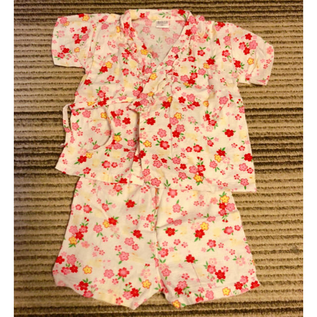 値下げ‼︎ 早い者勝ち‼︎浴衣90サイズ キッズ/ベビー/マタニティのキッズ服女の子用(90cm~)(甚平/浴衣)の商品写真