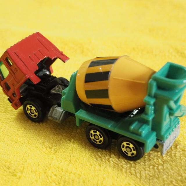 ミニカー　日産ディーゼル　ミキサー車 エンタメ/ホビーのおもちゃ/ぬいぐるみ(ミニカー)の商品写真