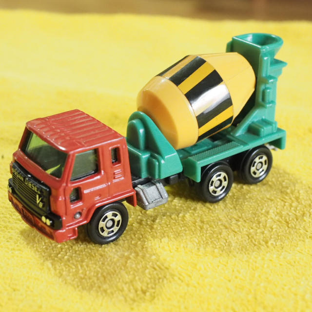 ミニカー　日産ディーゼル　ミキサー車 エンタメ/ホビーのおもちゃ/ぬいぐるみ(ミニカー)の商品写真