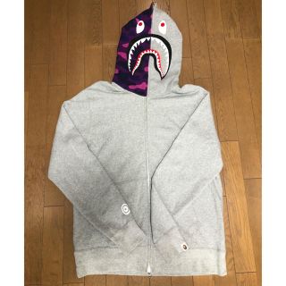 アベイシングエイプ(A BATHING APE)のアベイシングエイプ(パーカー)