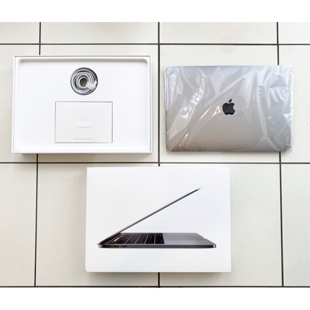 【お買得】 Apple - 売り切り☆MacBook Pro 2018 i7 16GB 512GB ノートPC 【お買得】 Apple - 売り切り☆MacBook Pro 2018 i7 16GB 512GB ノートPC