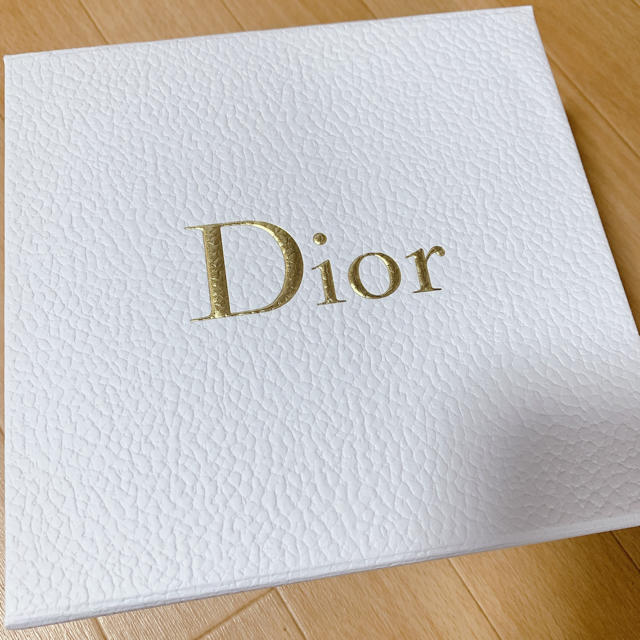 Dior - Dior ギフトボックスの通販 by しーん's shop｜ディオールならラクマ