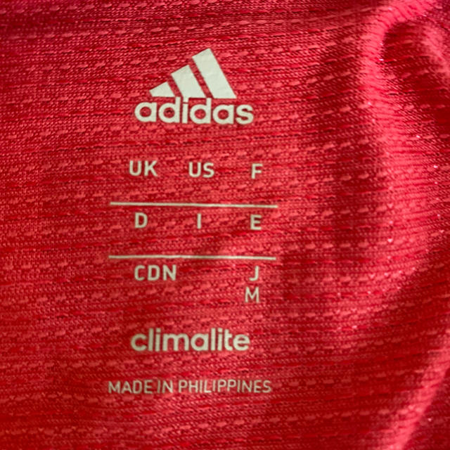 adidas(アディダス)のアディダス　Tシャツ スポーツ/アウトドアのアウトドア(その他)の商品写真