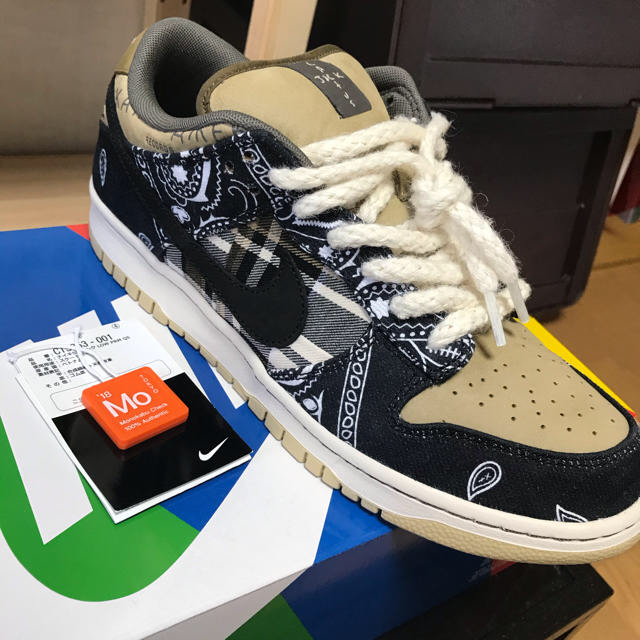 NIKE(ナイキ)のTRAVIS SCOTT × NIKE SB DUNK LOW   メンズの靴/シューズ(スニーカー)の商品写真