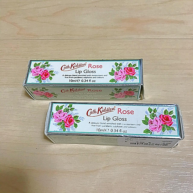 Cath Kidston(キャスキッドソン)のキャスキッドソン　リップグロス2個セット コスメ/美容のベースメイク/化粧品(リップグロス)の商品写真