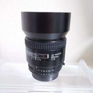 ニコン(Nikon)のAF NIKKOR 85㎜ F1.8 1:1.8 レンズキャップなし(レンズ(単焦点))