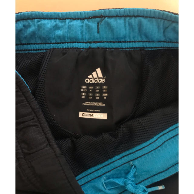 adidas(アディダス)のadidas ハーフパンツ　150cm キッズ/ベビー/マタニティのキッズ服男の子用(90cm~)(パンツ/スパッツ)の商品写真