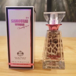 サムライ(SAMOURAI)のサムライウーマン バニティローザ 50ml(香水(女性用))