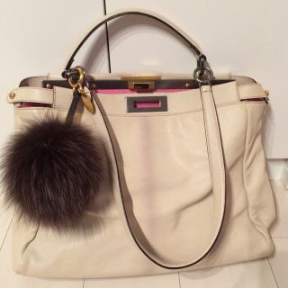 フェンディ(FENDI)のフェンディ ピーカブー♡オフ×ピンク(ハンドバッグ)