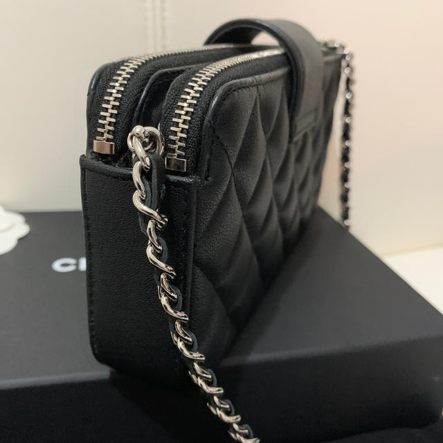 CHANELチェーンウォレット