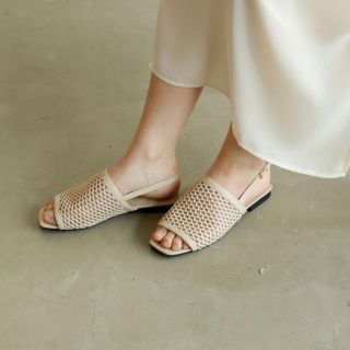 アンティローザ(Auntie Rosa)の新品タグ付き♡フィッシュネットフラットサンダル　Msize(サンダル)