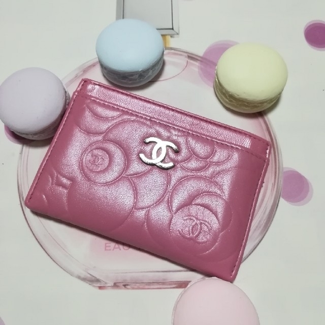 CHANEL シャネル　カードケース　パスケース　ミニ財布　定期入れ　ラムレザー