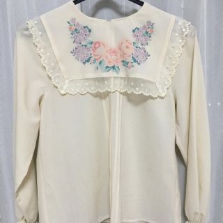 フィント(F i.n.t)のフィント♡花柄ブラウス(シャツ/ブラウス(長袖/七分))