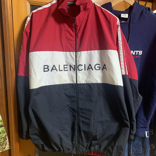 バレンシアガ(Balenciaga)のバレンシアガ　トラックジャケット(ナイロンジャケット)