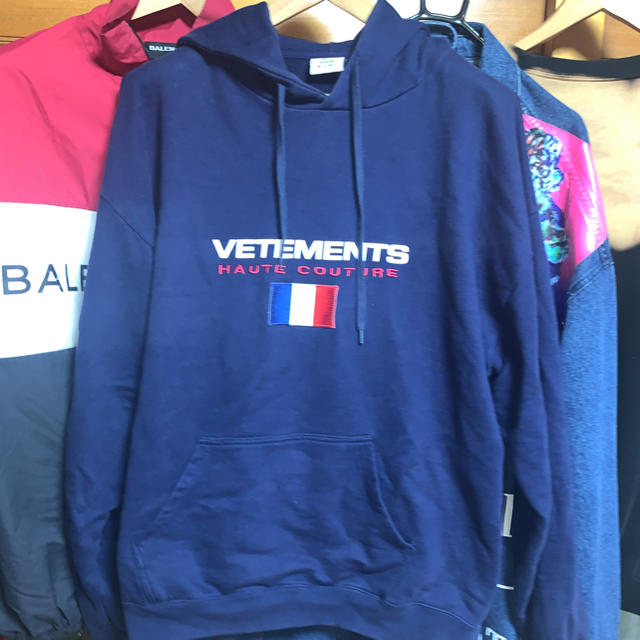 vetements  パーカートップス