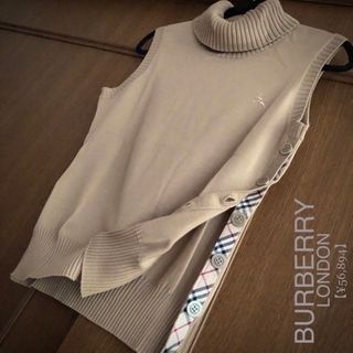 バーバリー(BURBERRY)の【新品正規】BURBERRY【送料無料】.(シャツ/ブラウス(半袖/袖なし))