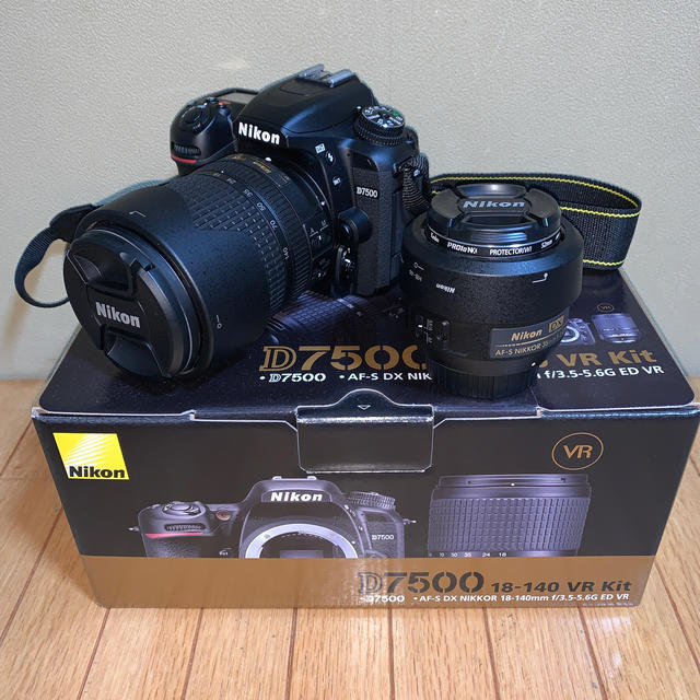 Nikon - NIKON D7500 レンズキット& AF-S DX NIKKOR 35mm