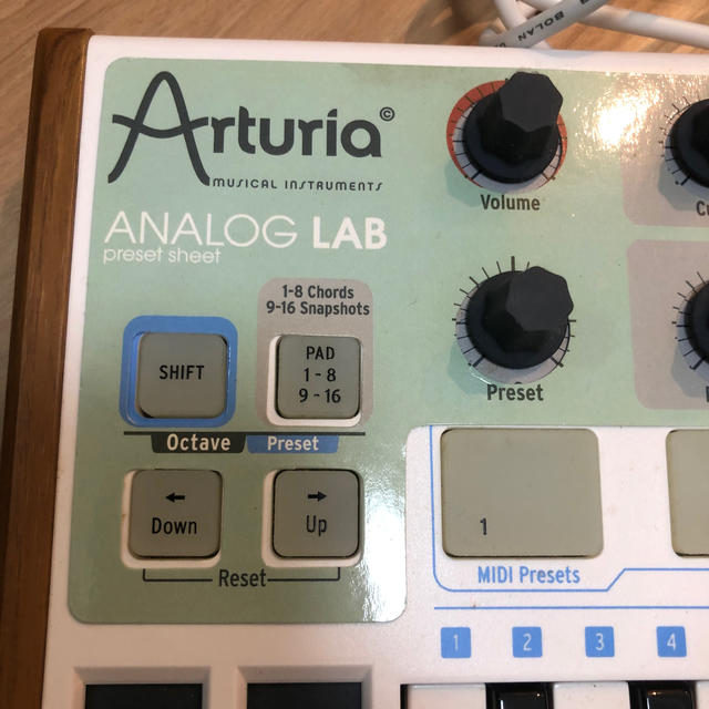 Arturia Minilab MIDIコントローラー 楽器のDTM/DAW(MIDIコントローラー)の商品写真