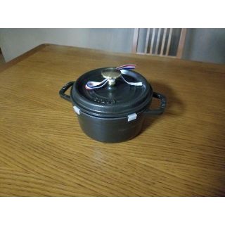 ストウブ(STAUB)の【ハル様専用】ピコ ココットラウンド Rund 16cm ブラック(鍋/フライパン)