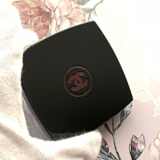 CHANEL(シャネル)のシャネル❤︎レ キャトル オンブル レジェルテ エ エクスペリヤンス コスメ/美容のベースメイク/化粧品(アイシャドウ)の商品写真