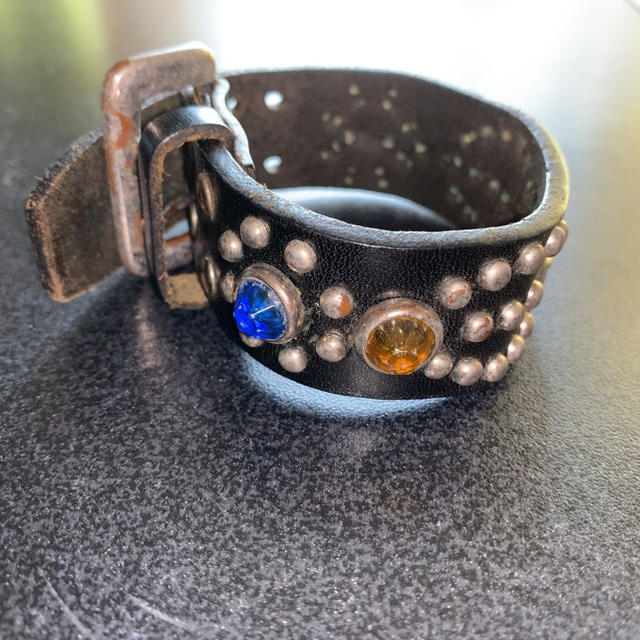 TMT - SALE 美品 スタッズ&カラーストーン本革ブレスレットの通販 by