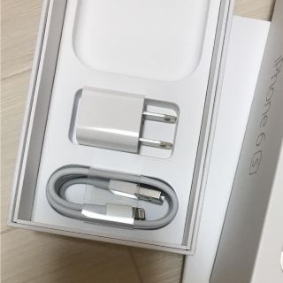 アップル(Apple)のiPhone6s 純正充電器セット(バッテリー/充電器)