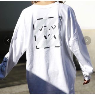 ルーカ(RVCA)の新品 RVCA ルーカ XL オーバーサイズ 刺繍 ロゴ 斜線 ロンＴ (Tシャツ/カットソー(七分/長袖))