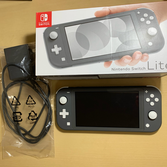 Nintendo Switch lite 本体　グレー