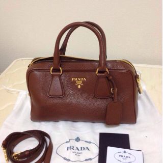 プラダ(PRADA)のプラダレザーハンドバッグ(ハンドバッグ)