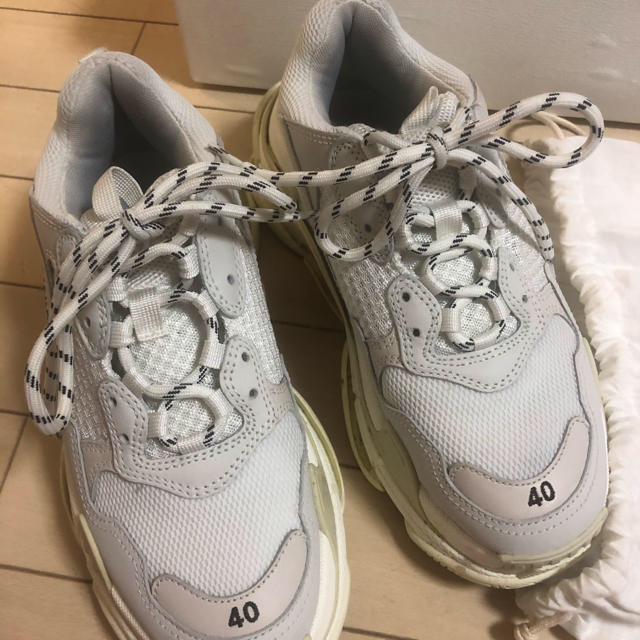 国内発送 Balenciaga - 40 トリプルs バレンシアガ スニーカー