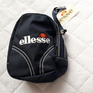 エレッセ(ellesse)のellesse、ポーチ(ポーチ)