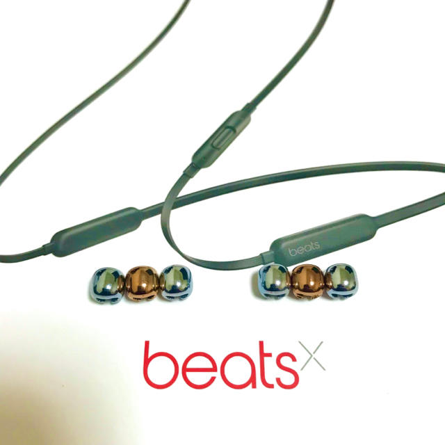 Beats by Dr Dre(ビーツバイドクタードレ)のbeatsx sacai Fragment ビーズ ゴールド2 シルバー4 スマホ/家電/カメラのオーディオ機器(ヘッドフォン/イヤフォン)の商品写真