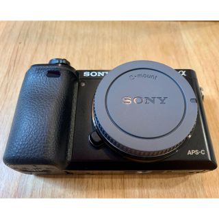 ソニー(SONY)のa6000 ボディ　ブラック　中古美品(ミラーレス一眼)