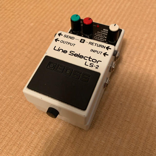 BOSS(ボス)のBOSS LS-2 LineSelector 楽器のギター(エフェクター)の商品写真