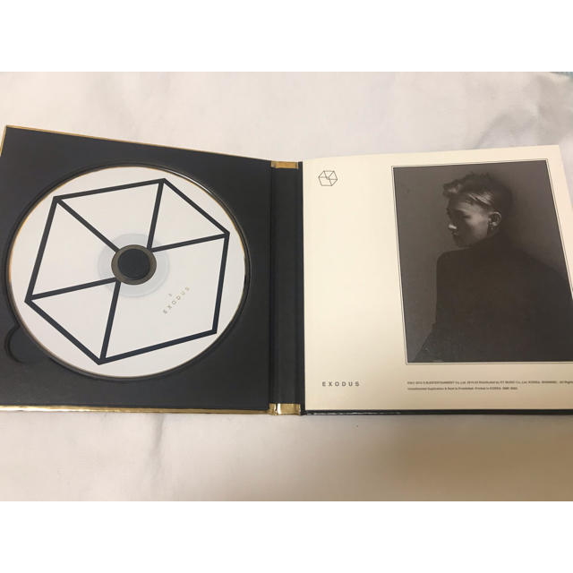 EXO(エクソ)の2集: EXODUS 【Korean Ver./ 韓国語】タオ エンタメ/ホビーのCD(K-POP/アジア)の商品写真