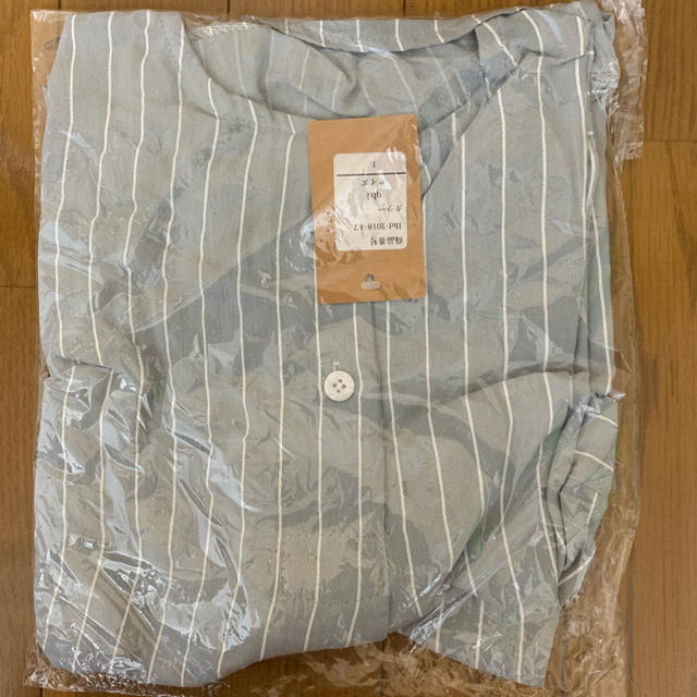 ストライプ シャツ Lサイズ ライトブルー レディースのトップス(シャツ/ブラウス(長袖/七分))の商品写真